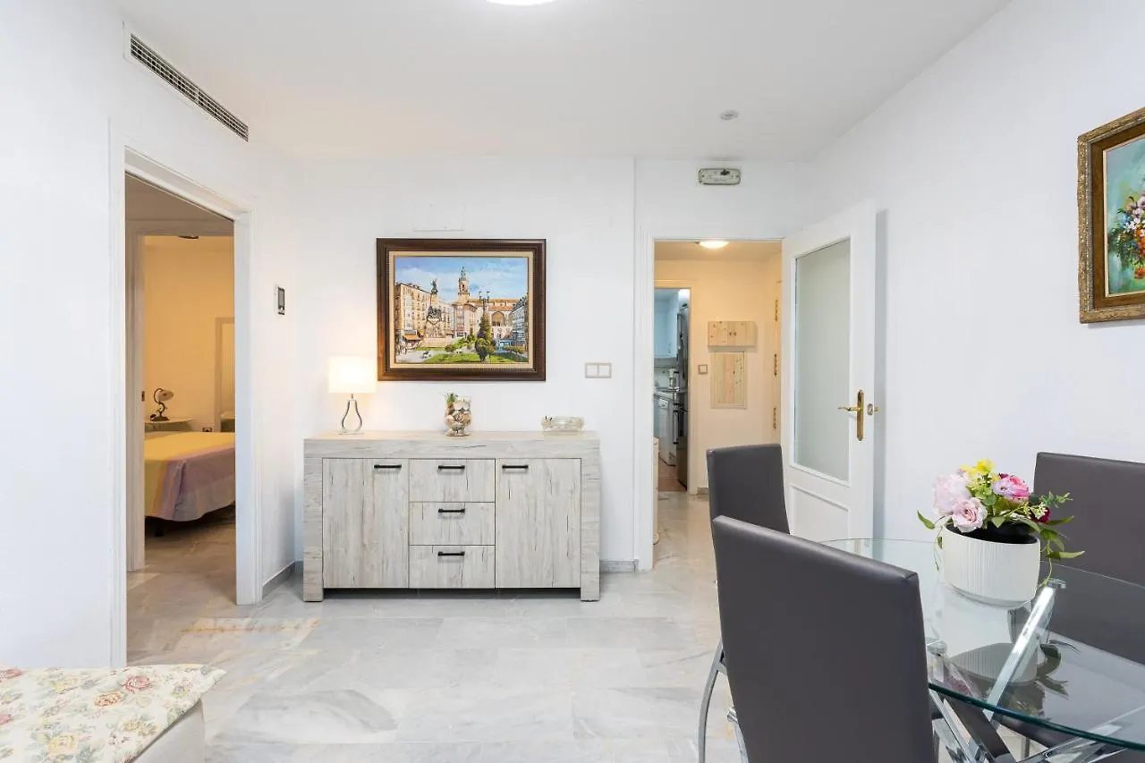 Beautiful Apartment With Pool Marbella