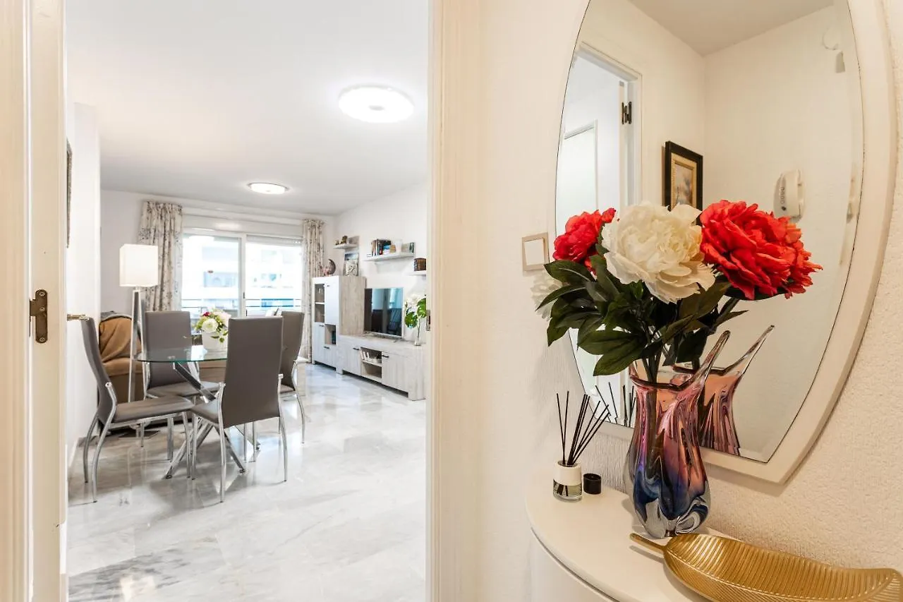Beautiful Apartment With Pool Marbella Spain