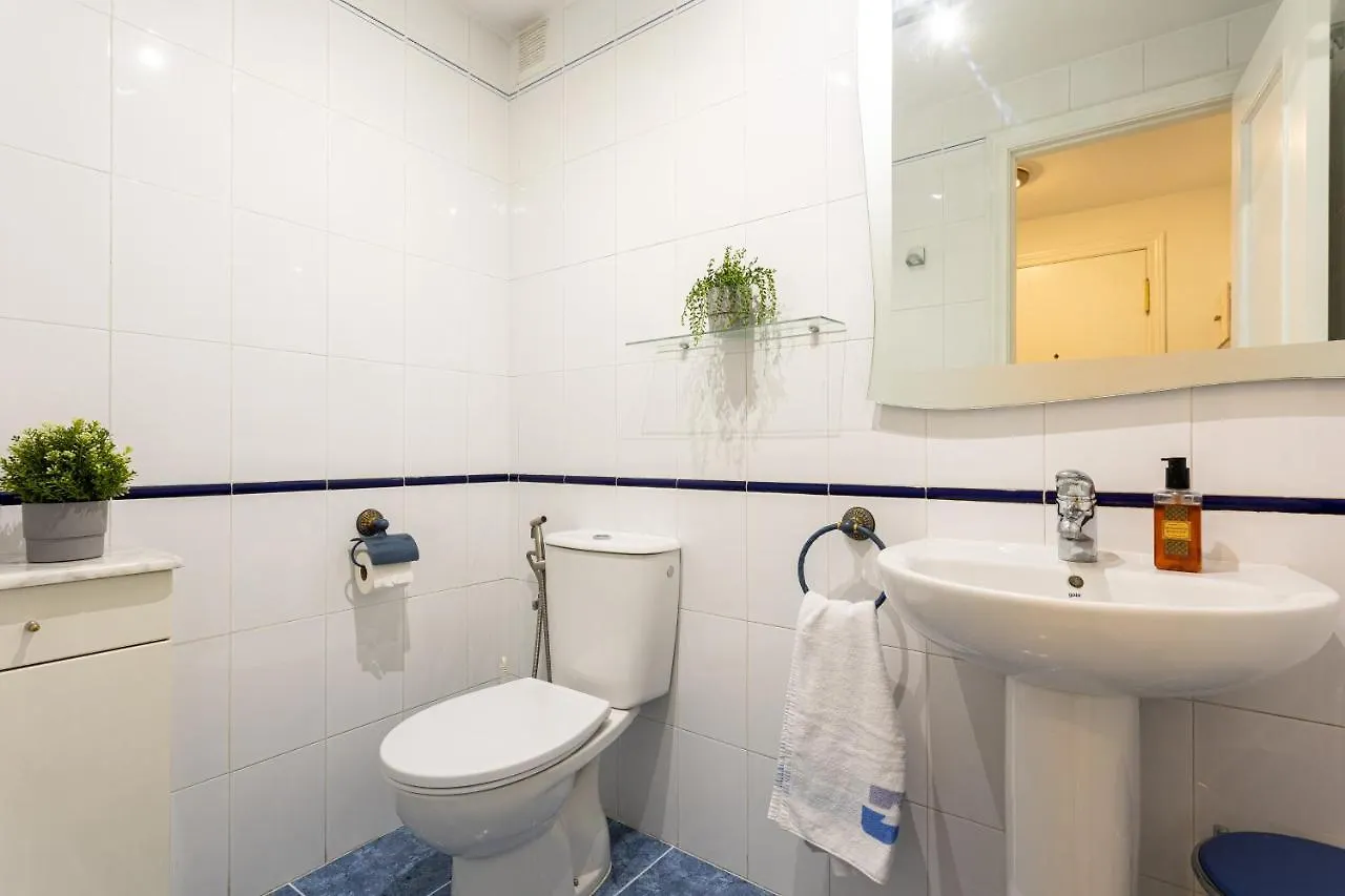 Beautiful Apartment With Pool Marbella