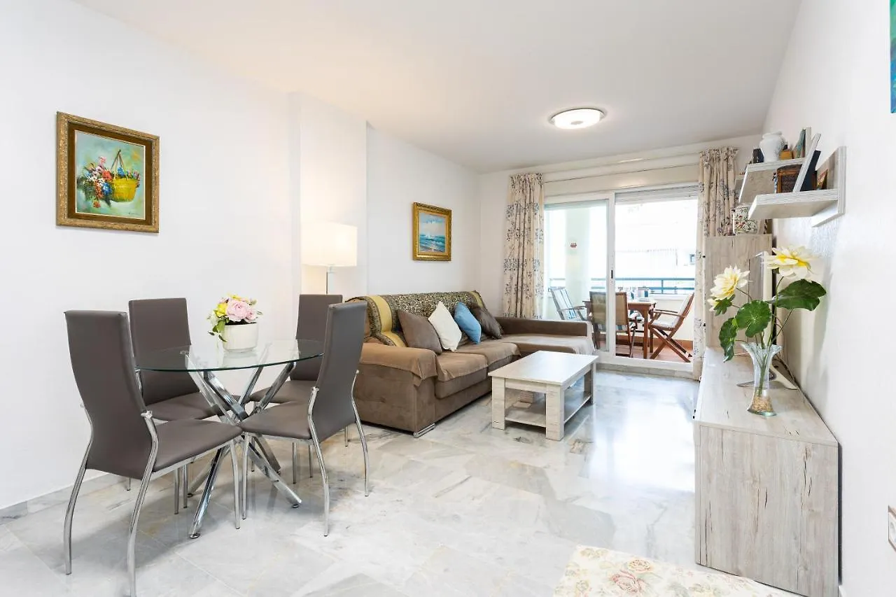 Beautiful Apartment With Pool Marbella