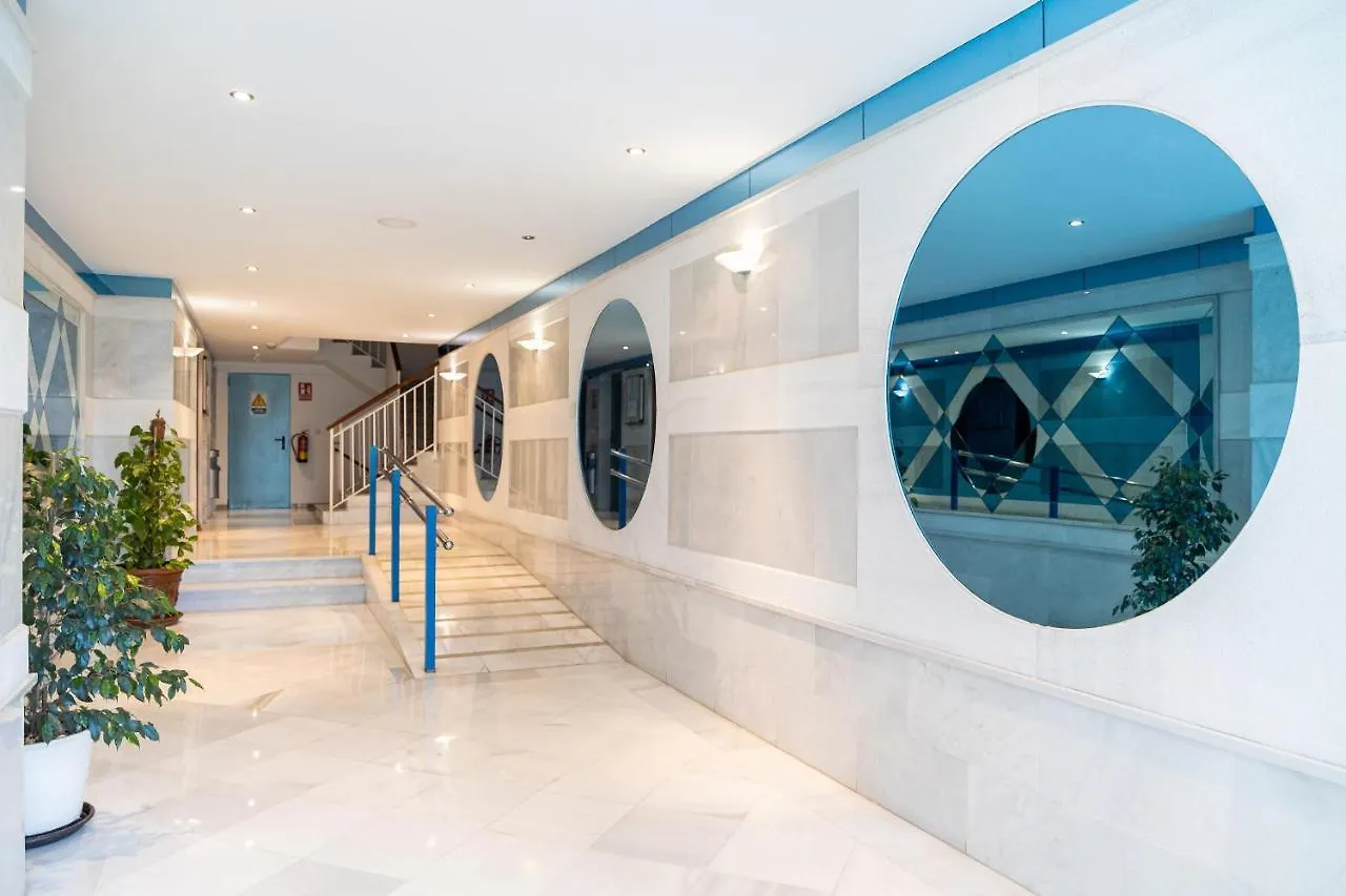 Beautiful Apartment With Pool Marbella Spain