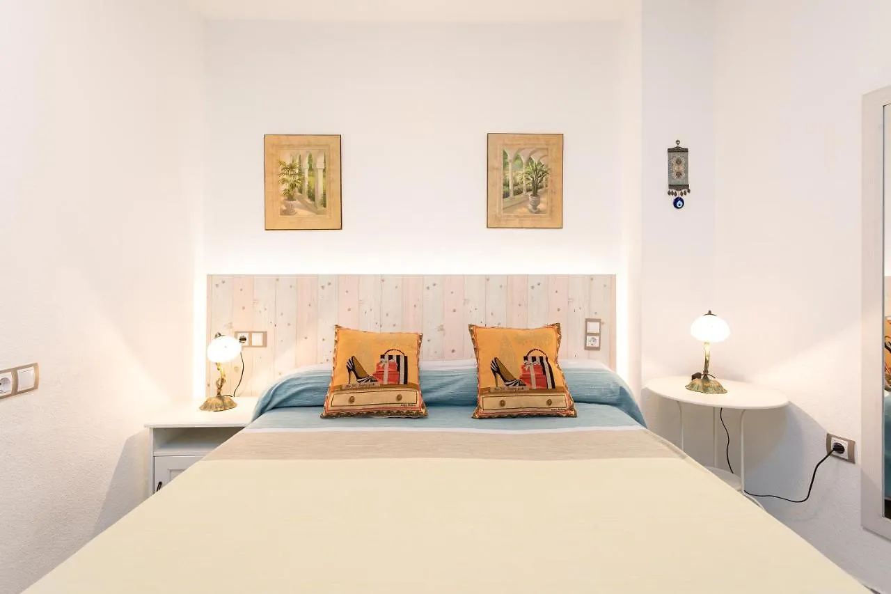 Beautiful Apartment With Pool Marbella Spain